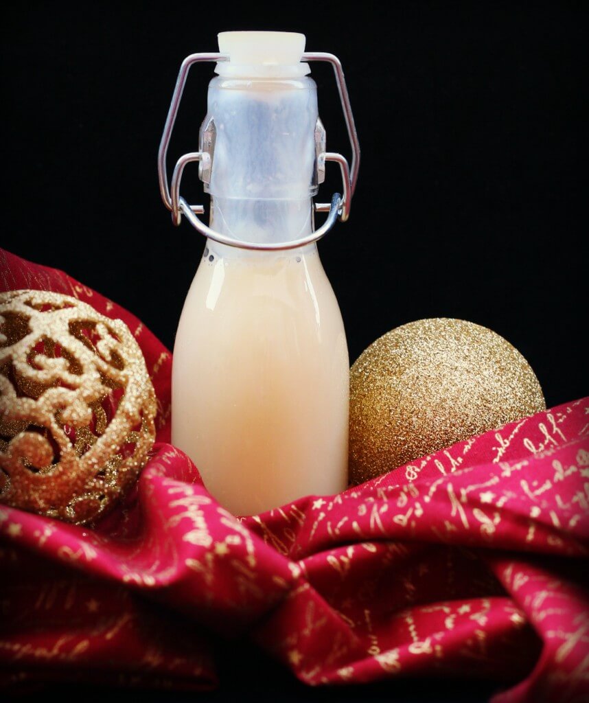Liquore allo zabaione/ Eggnog liquor.