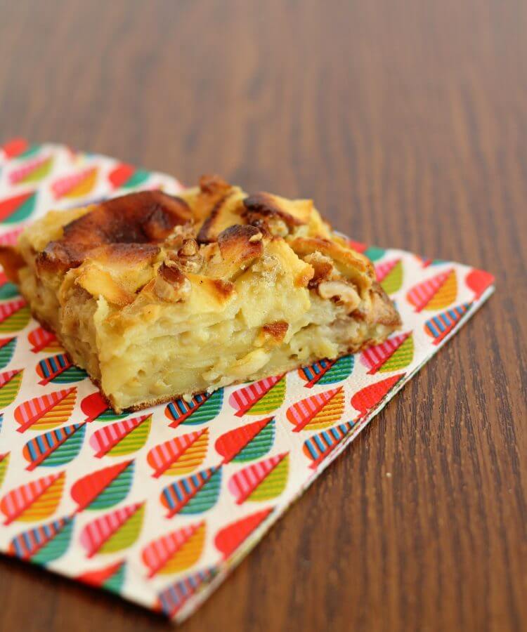 Quadrotti di mele light/ Light apple squares.