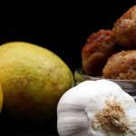Polpettine limone e pecorino./ Pecorino cheese and lemon meatballs.