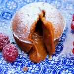 Tortini fondenti al caramello/ Caramel lava cakes.