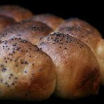 Danubio salato/ Stuffed bread balls.