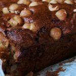 Plum- cake avena, mele e nocciole/ Oat, apple and hazelnut plum- cake.