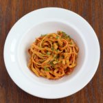 tagliatelle integrali con pesto di pomodorini secchi