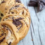 Corona di cioccolato/ Pull apart chocolate crown.