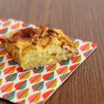 Quadrotti di mele light/ Light apple squares.