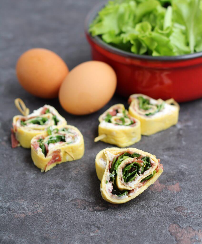 Rotolini di frittata al caprino/ Omelette rolls with goat's cheese.