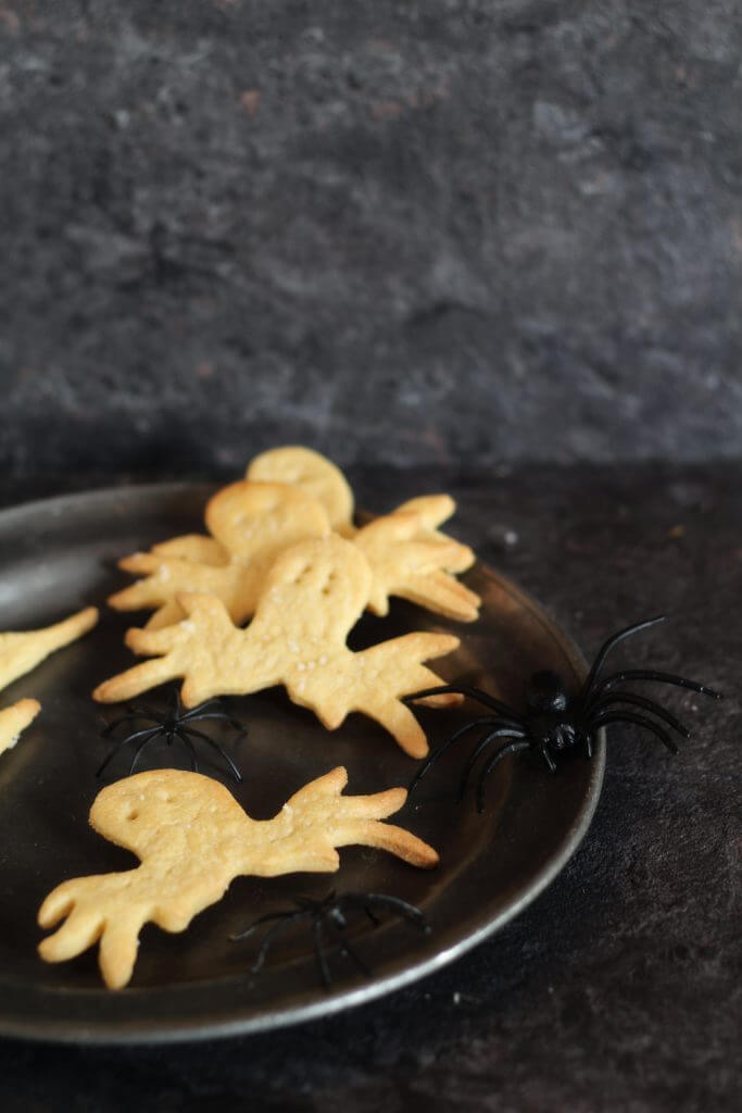 Crackers di mais versione Halloween/ Cornmeal scary crackers.