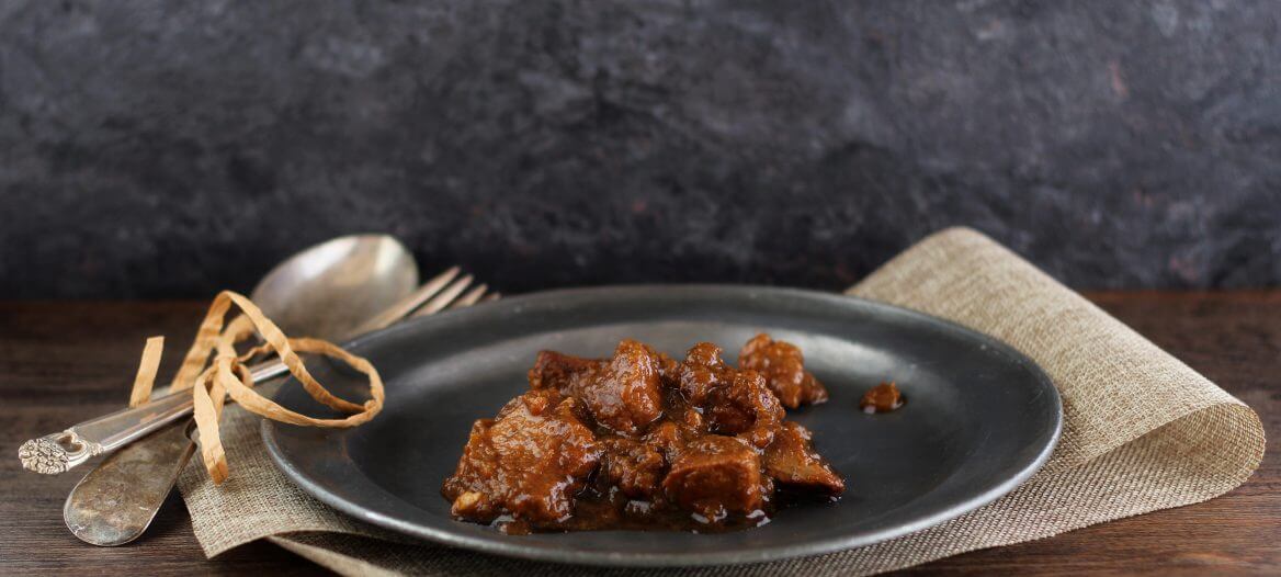 Stufato irlandese alla birra stout/ Irish stout beef stew.