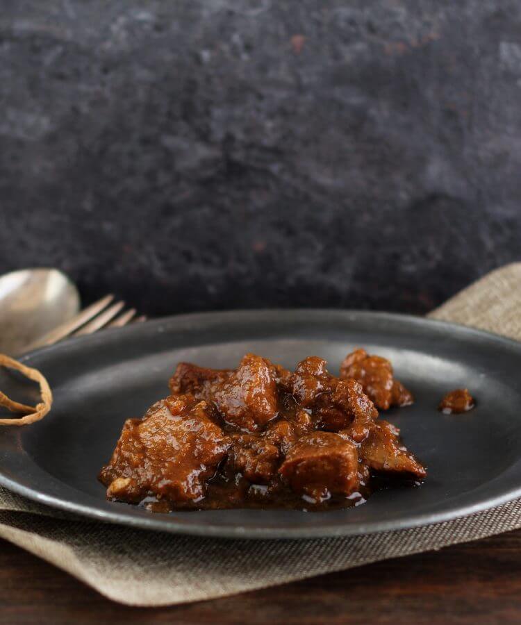 Stufato irlandese alla birra stout/ Irish stout beef stew.