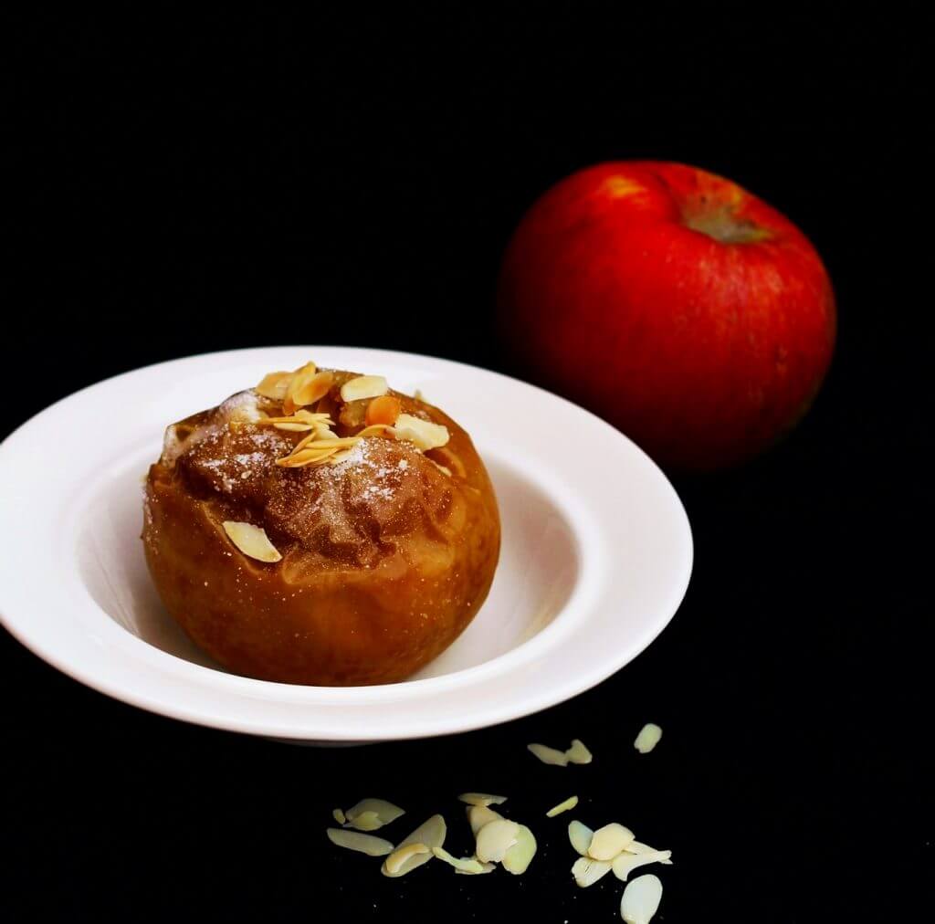  Baked apples.