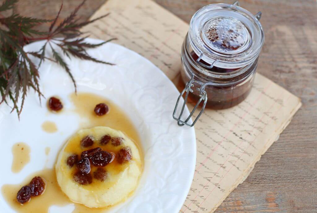 Coconut mini puddings.