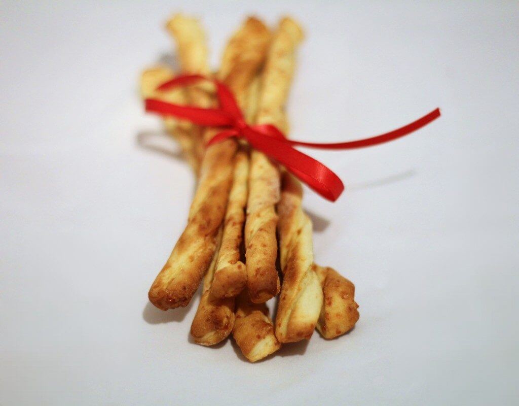 Carbonara breadsticks.