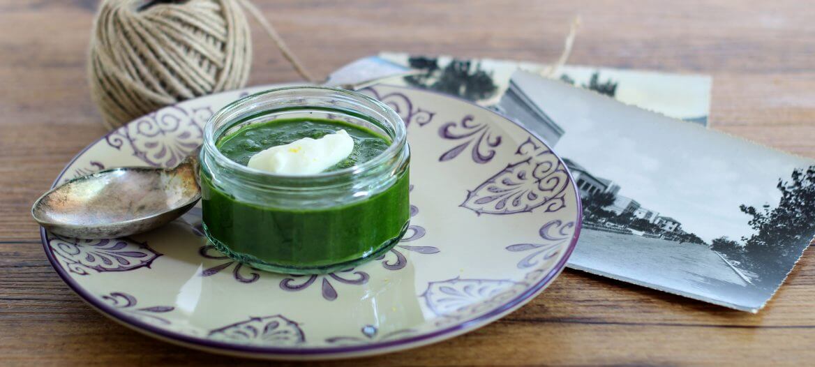 Crema di spinaci con spuma di squacquerone.