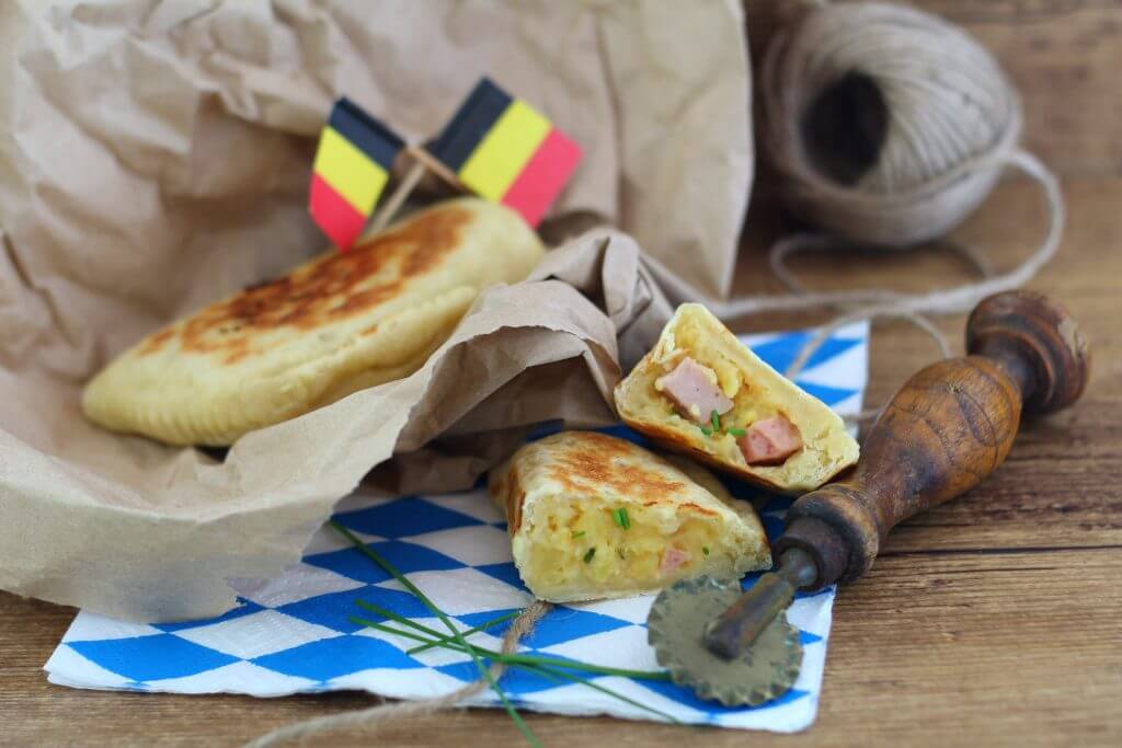 Piadina turnovers with German filling.