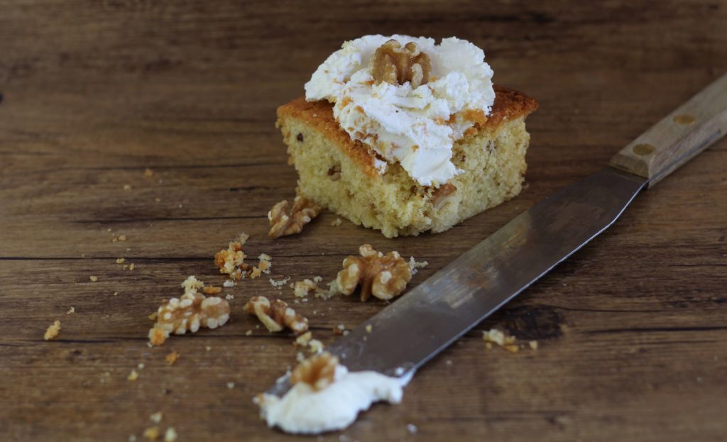 Walnut country cake.