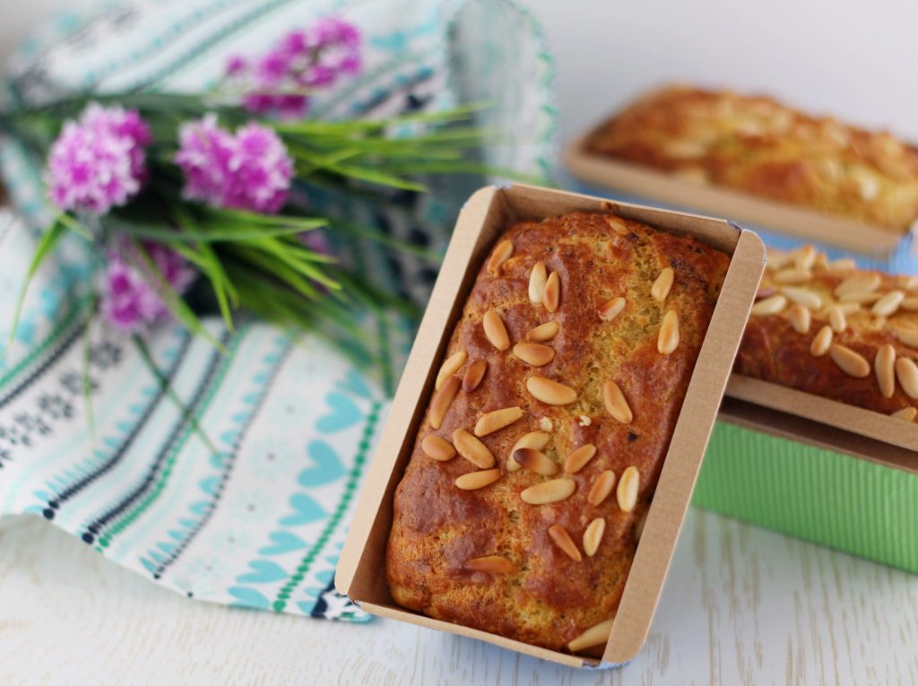 Plum- cake feta, pesto e pinoli.