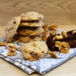 Cookies cioccolato e noci.