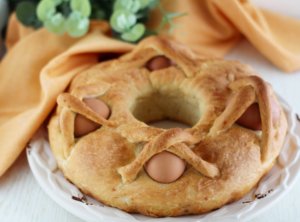 Casatiello napoletano