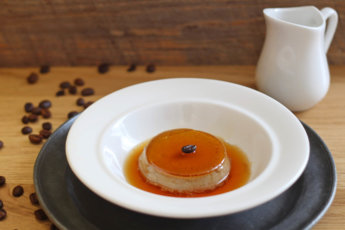 Crème caramel al caffè.