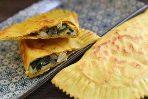 Indian piadina turnovers.