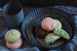 Italian All Souls'day almond cookies.