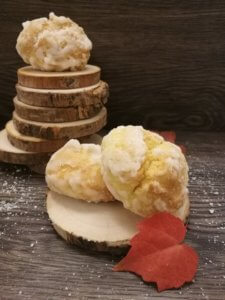 Sugar coated cookies from Tuscan- Emilian Apennines.