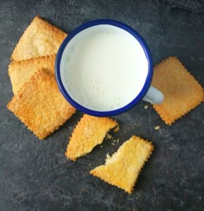 Biscotti al cocco di Paul Hollywood ideali per la prima colazione.