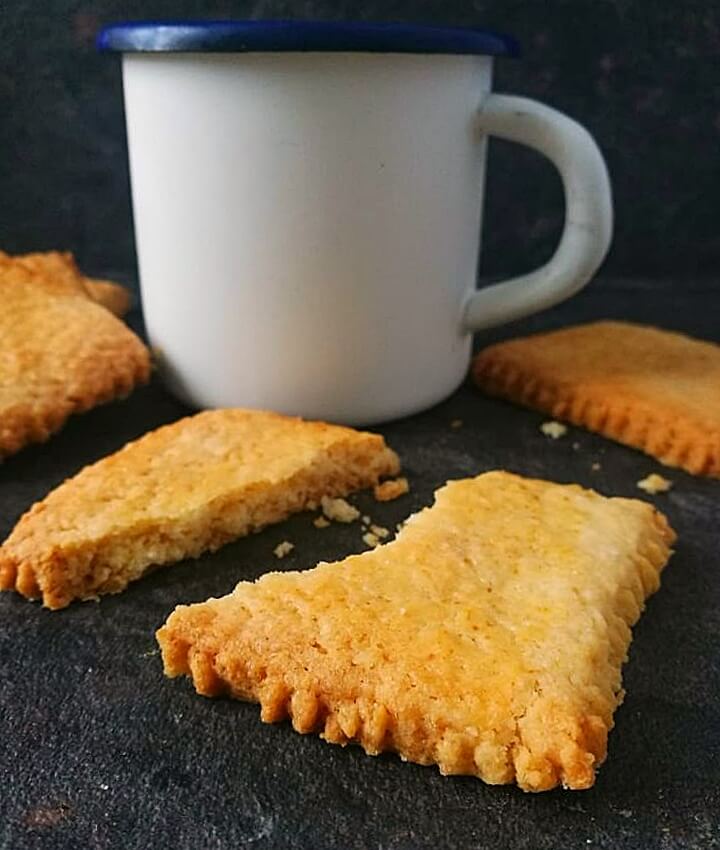 Biscotti al cocco di Paul Hollywood ideali per la prima colazione.