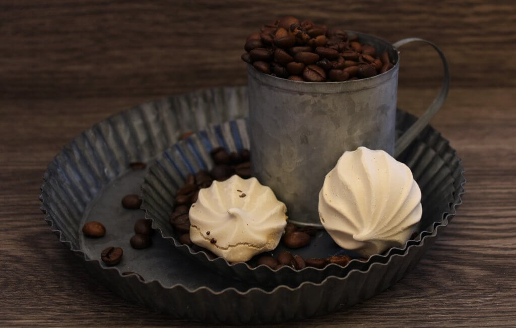 Coffee meringues.