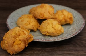 Rose del deserto, biscotti fatti con corn-flakes e uvetta.