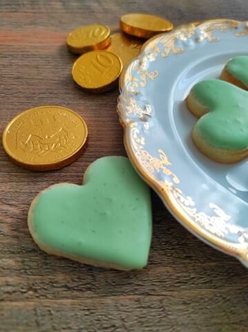 Pastry dough made with cream cheese, perfect for sugar cookies.