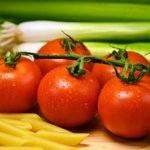 Pasta alla crudaiola: fresca, estiva, facile da fare.